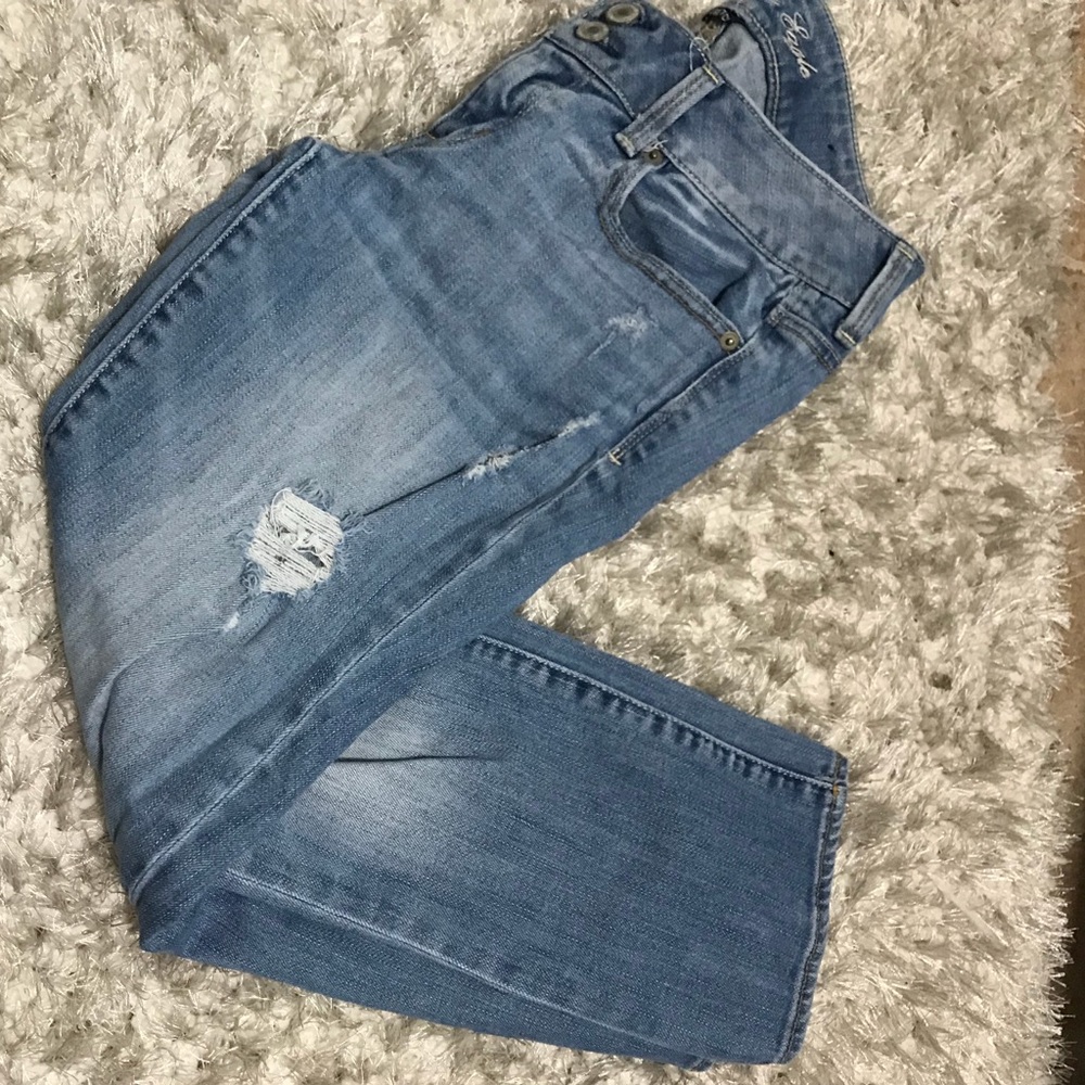 American-light washed capris